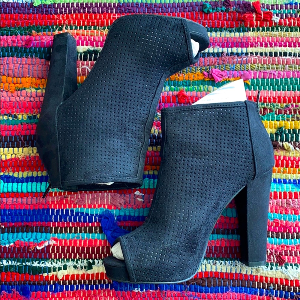 Mark & Maddux Platform Peep Toe Booties